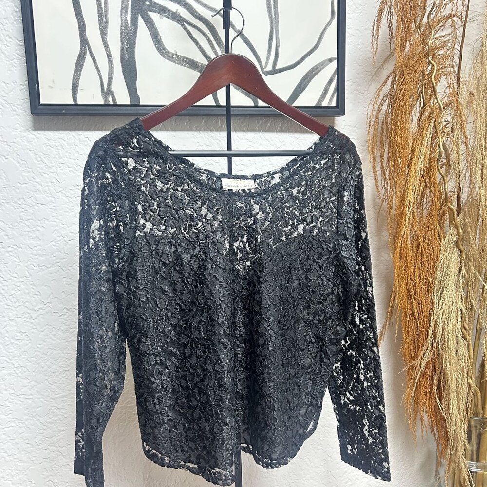 Alexandra Nicole Pull-Over Black Lace Blouse Size Medium